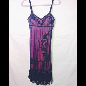 Stunning dress with  embroidered floral details